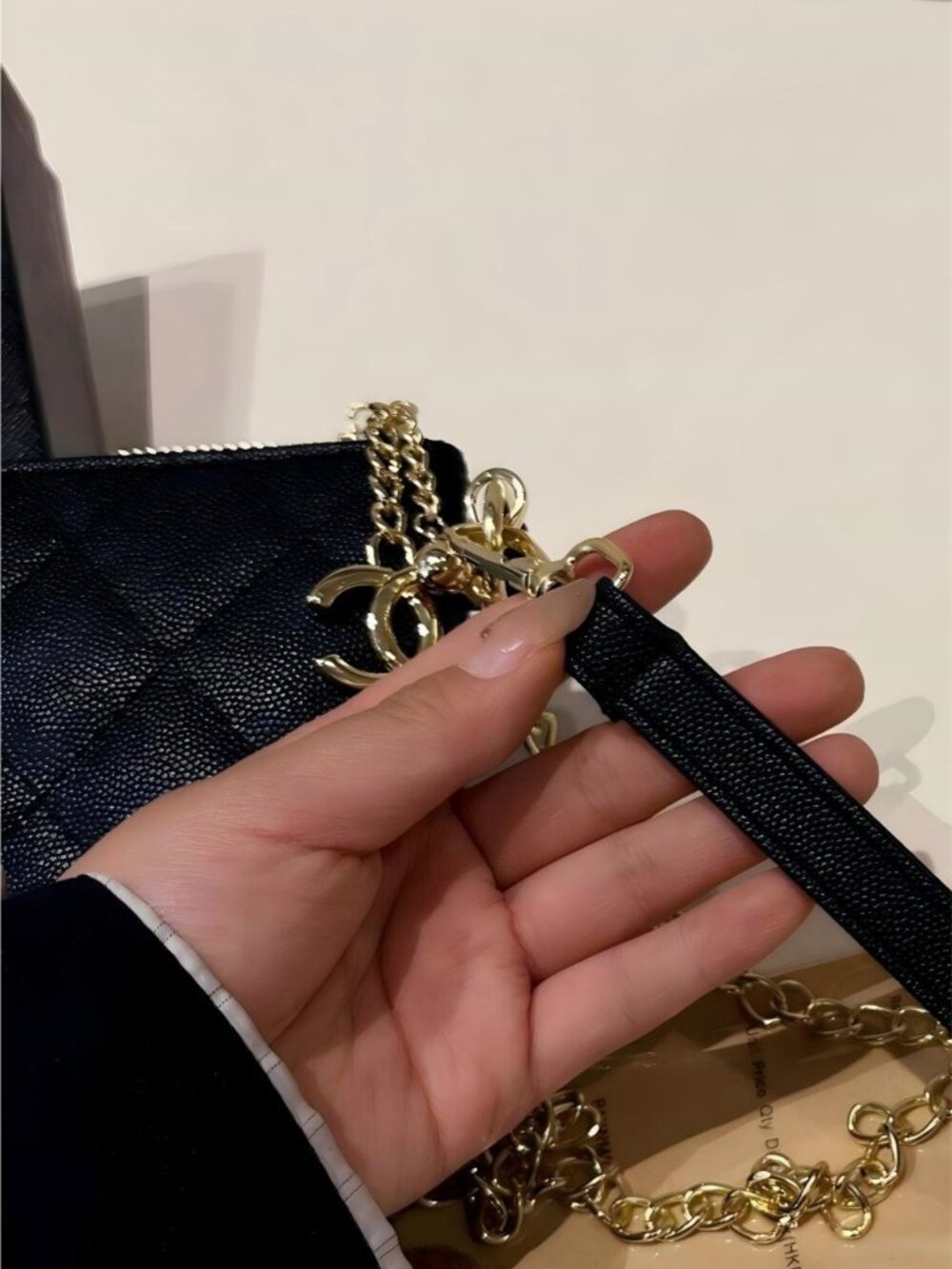 Fashion Chanel Wallet - Picture 4 of 10